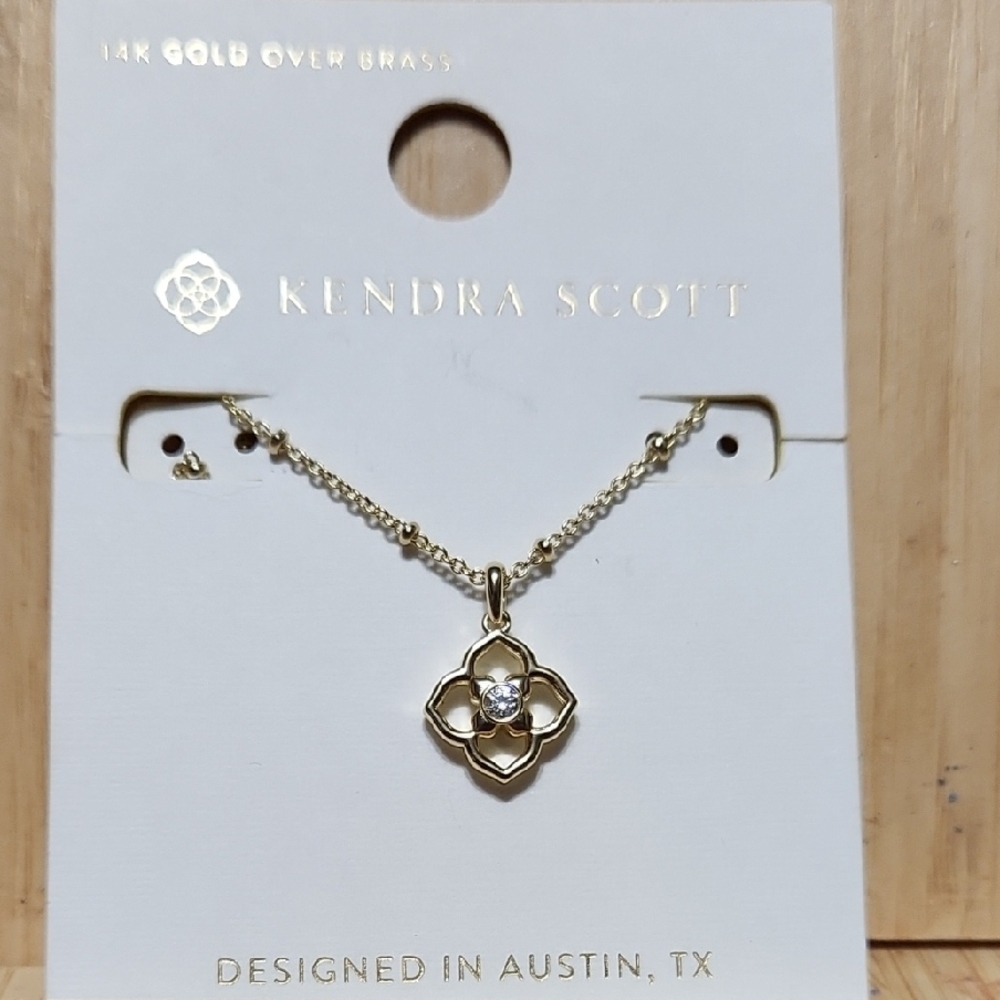 Kendra Scott Gold Floral Pendant Necklace